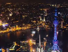 爱游戏体育-上海久事今晨复出首秀，志在荷甲名次提升，底气十足，临场指挥获称赞(海蒂好句)